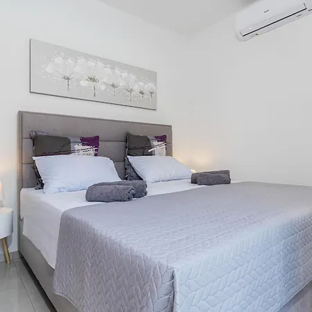 Haus Quadro Сasa de vacaciones Rabac